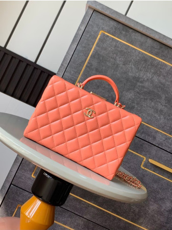 Chanel Box bag 15x22x7.5cm