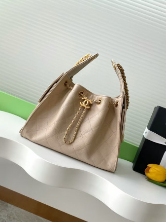 CHANEL 25C Bucket Bag 26x30x14cm