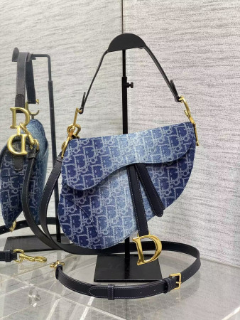 Dior Saddle Bag with Strap  Blue Denim Dior Oblique Jacquard 25.5 x 20 x 6.5 cm