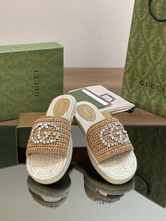 UA GUCCI WOMEN'S INTERLOCKING G ESPADRILLE