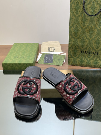 UA GUCCI INTERLOCKING G SLIDE SANDAL