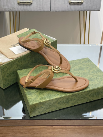 UA GUCCI WOMEN'S DOUBLE G THONG SANDAL