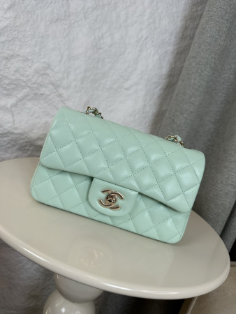 Chanel Mini Flap Bag 20x12x6cm