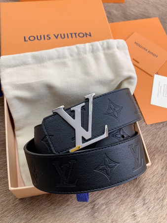 LV LOUIS VUITTON 40MM BELT