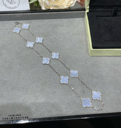 Van Cleef & Arpels Natural purple chalcedony ten-flower four-leaf clover Necklace