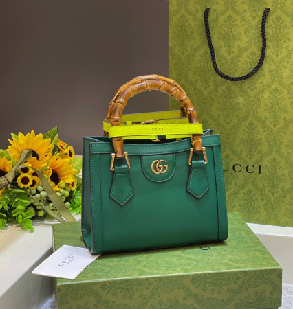 GUCCI DIANA MINI TOTE BAG Green 20W x 16H x 10D CM