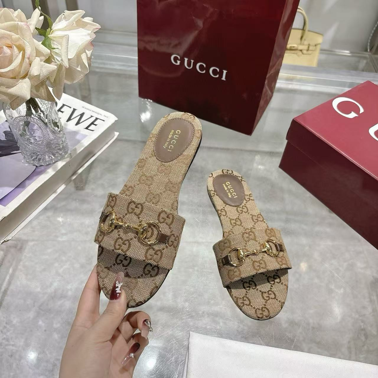 UA Gucci GG Canvas Siaga Slide Sandals