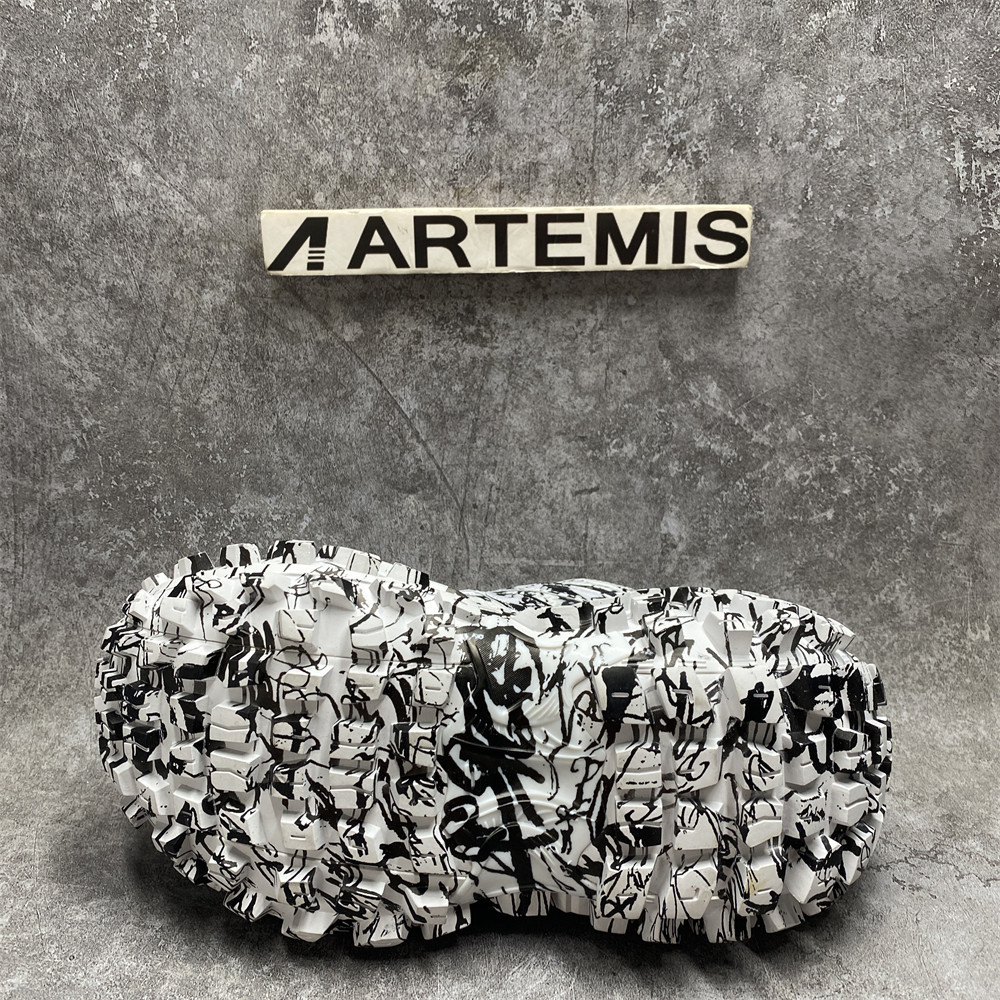 UA Balenciaga Defender Graffiti