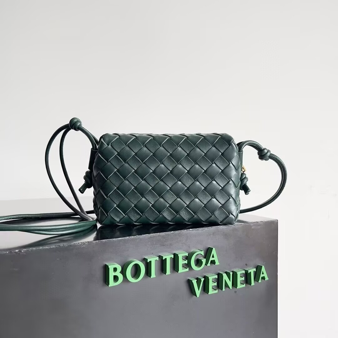 Bottega Veneta Small Loop Cross-Body Bag 17x10x6cm