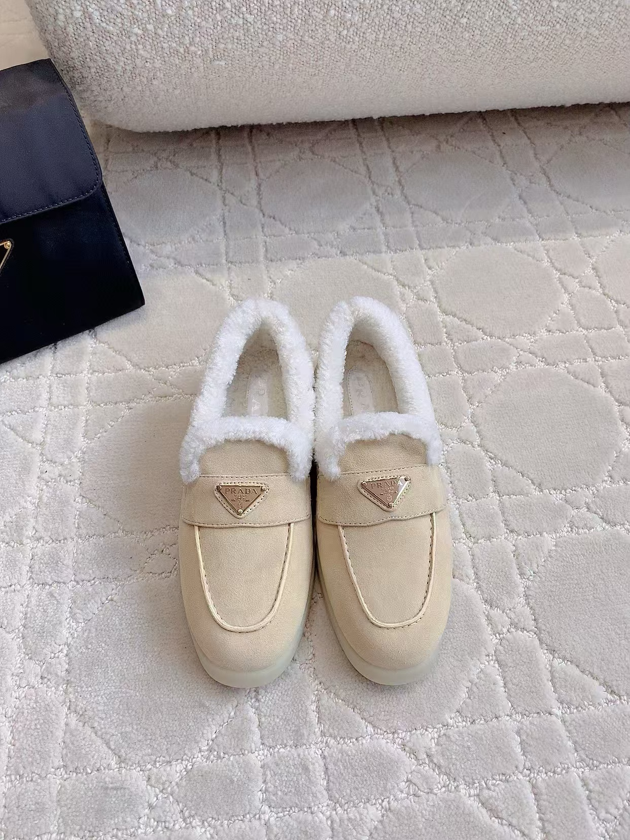 UA Prada Suede Slides