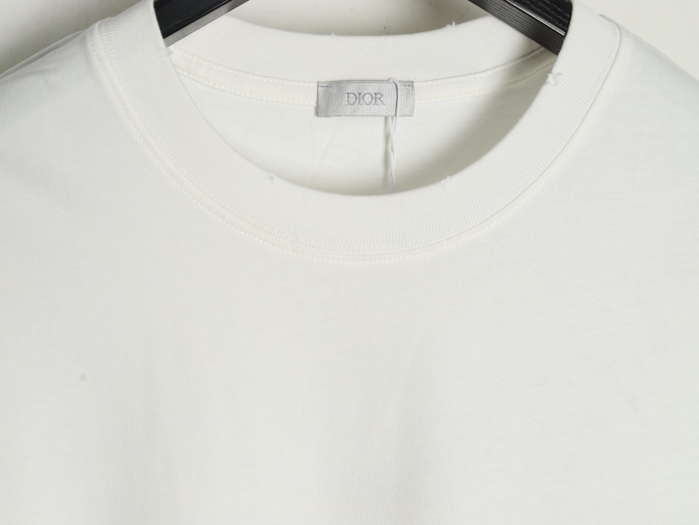 D*or short-sleeved t-shirt