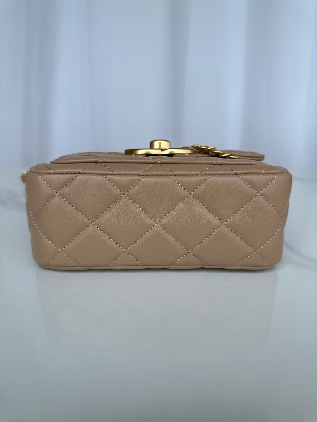 Chanel Maxi CC Flap Bag 20x8x11cm