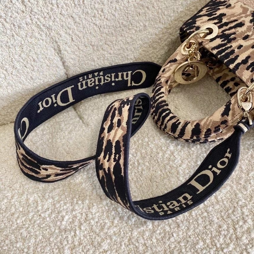 DIOR MEDIUM LADY D-LITE BAG