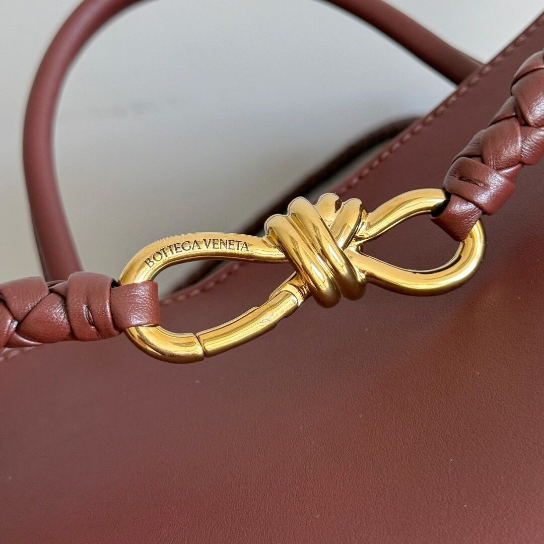 Bottega Veneta Medium Andiamo 32x25x11CM