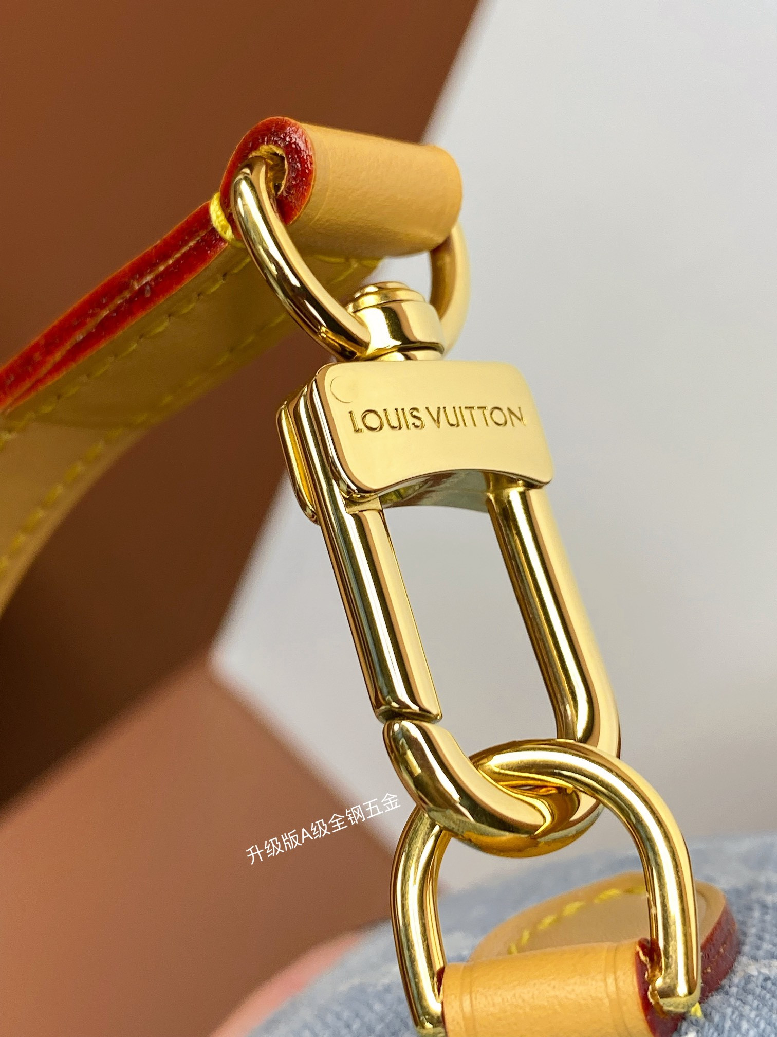 LV Nano Speedy M11212 6.3 x 3.9 x 3 in