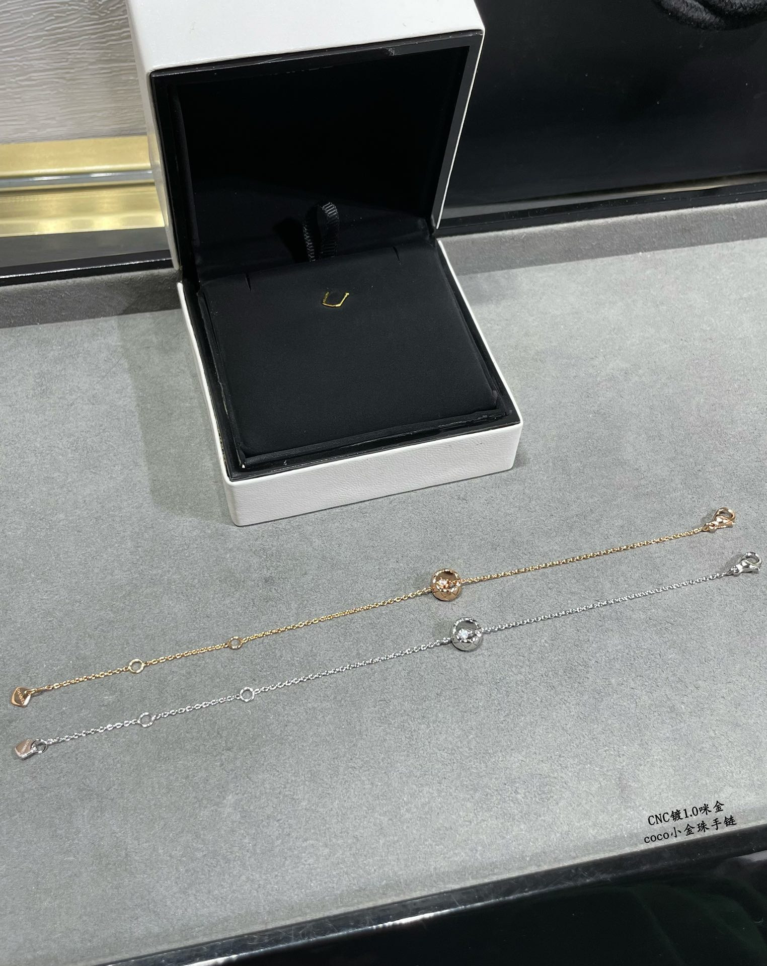 Chanel Carved diamond-shaped gold bead Bracelet