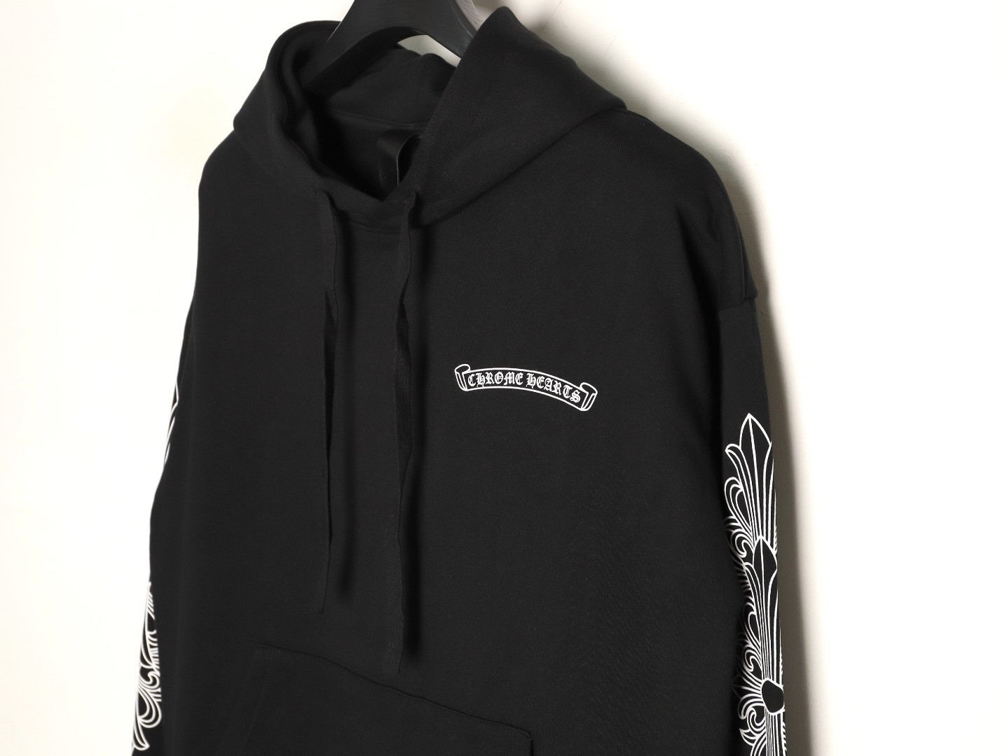 Ch*0me He**ts hoodies