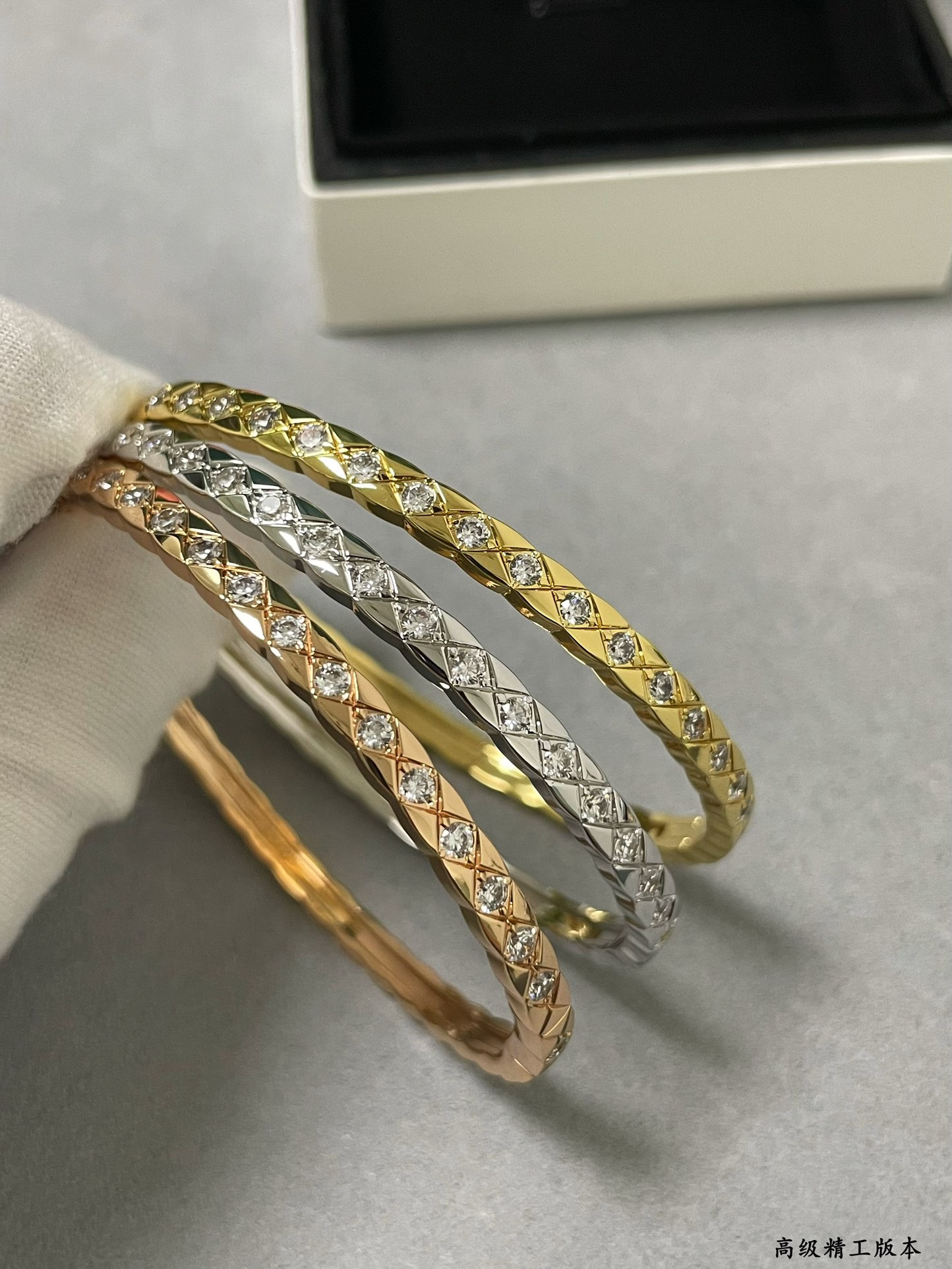 Chanel Carved Finely carved narrow diamond Bracelet