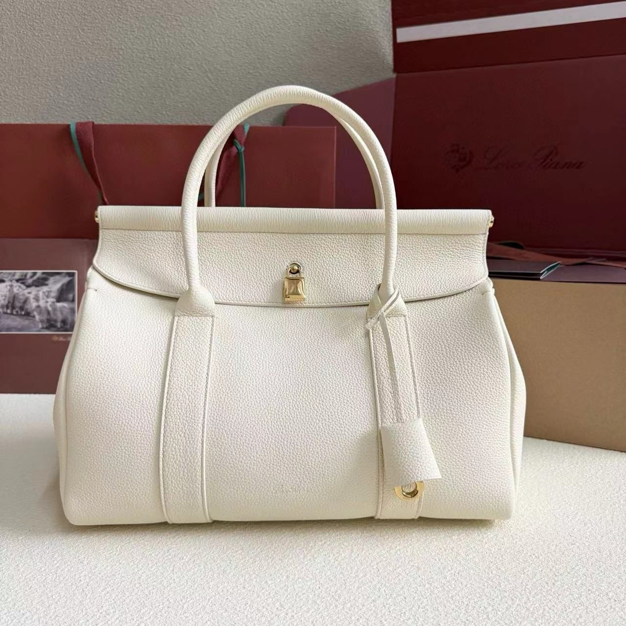 Loro Piana Loom Bag L32 Grained Calfskin 33 x 23 x 18 cm