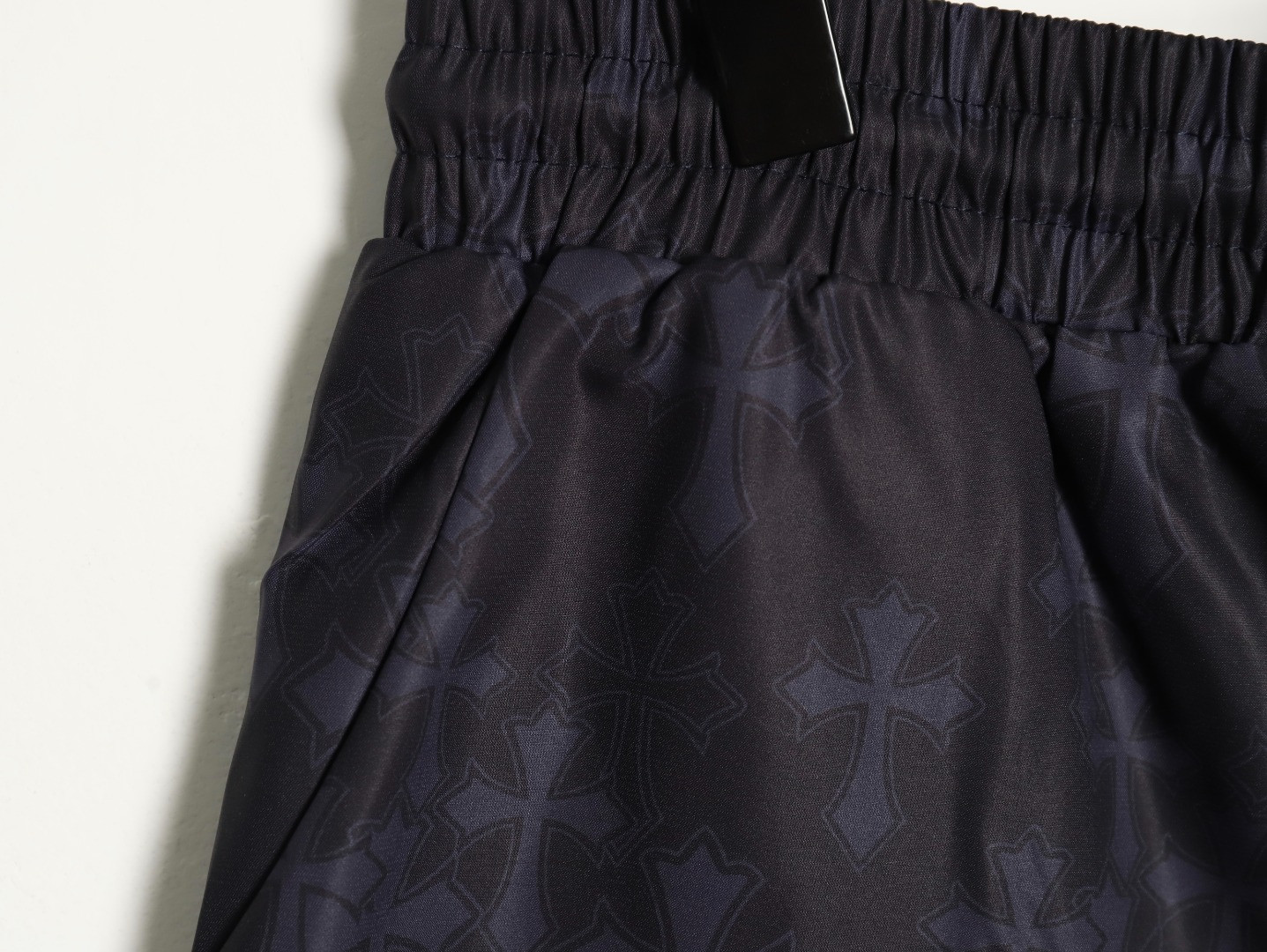 Ch*0me He**ts shorts