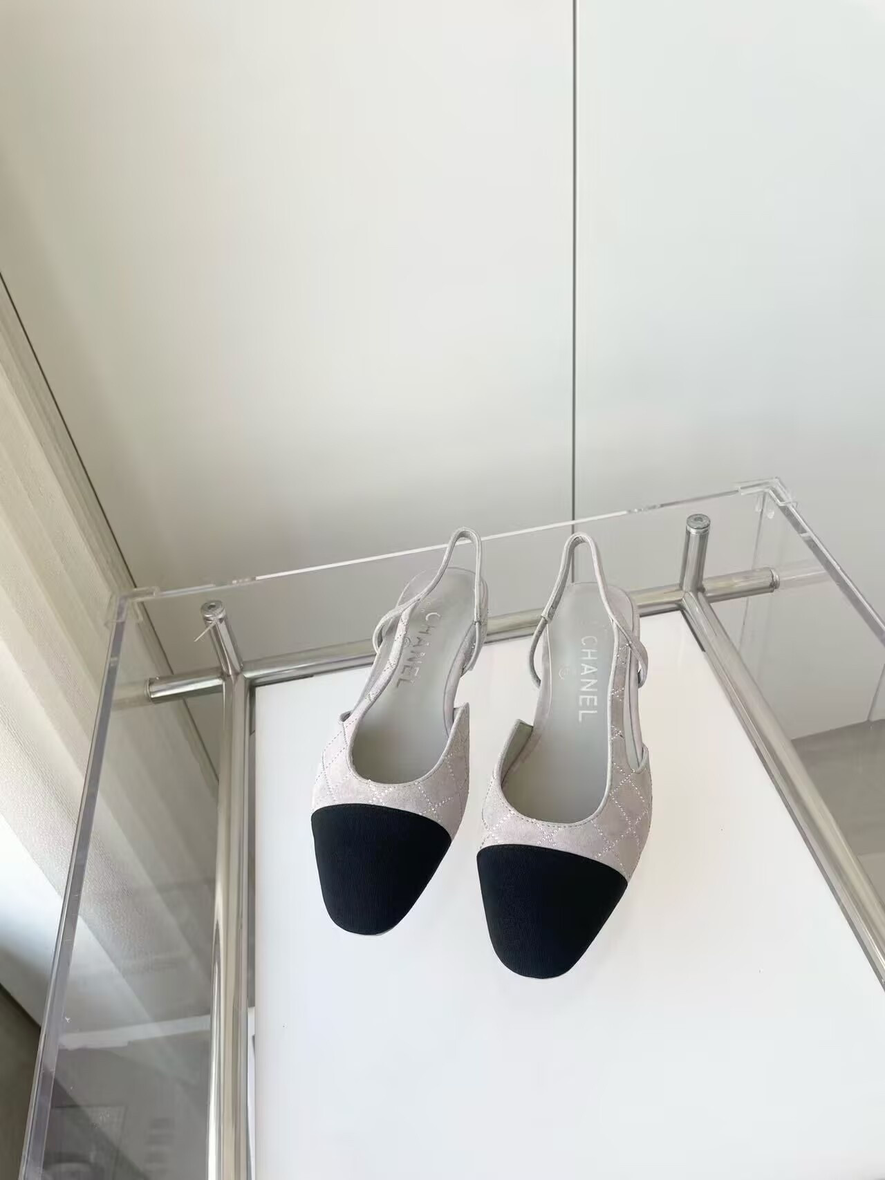 UA CHANEL SLINGBACKS FLAT