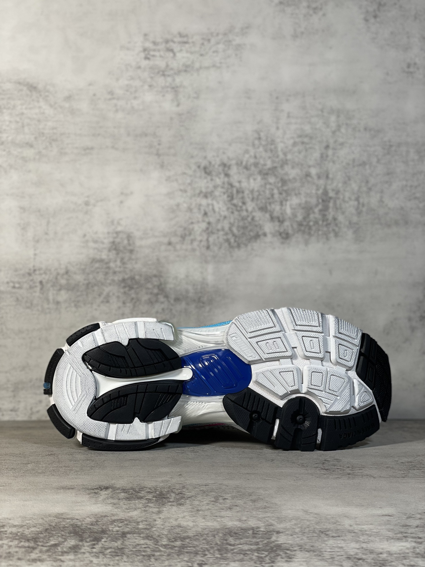 UA Balenciaga Runner Sneaker White Multicolor