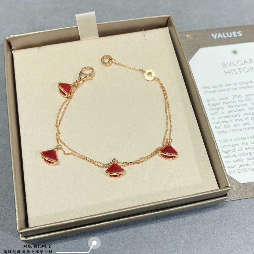 Bvlgari Four mini skirts Bracelet