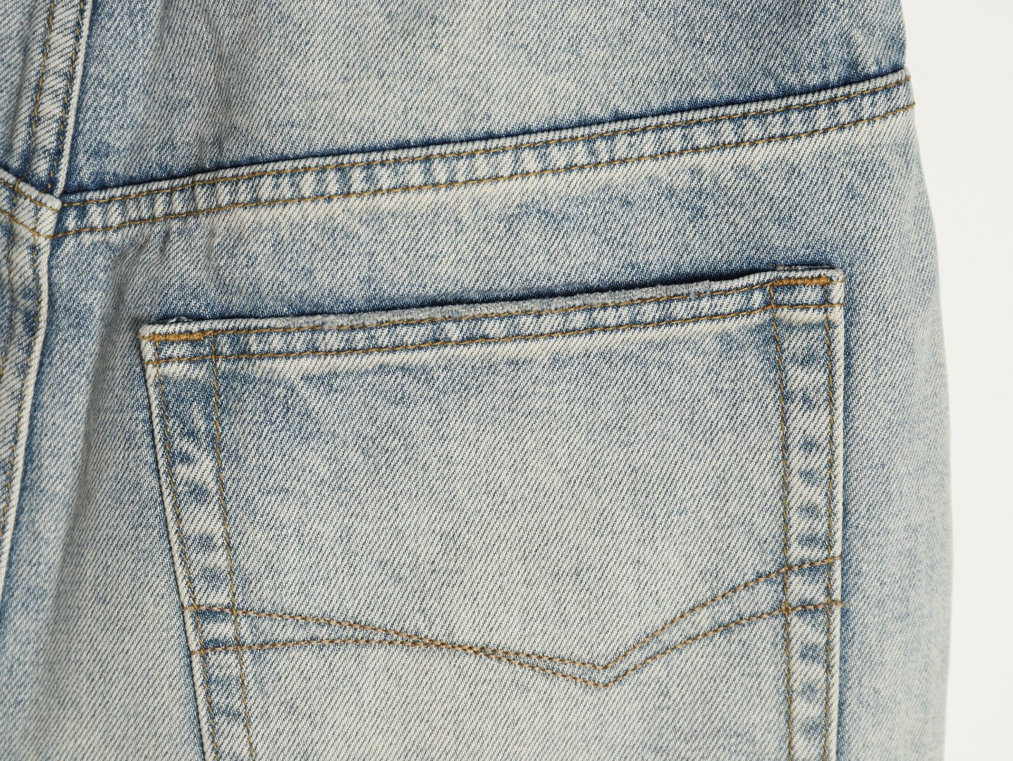 Balenciaga BLCG 24ss shorts