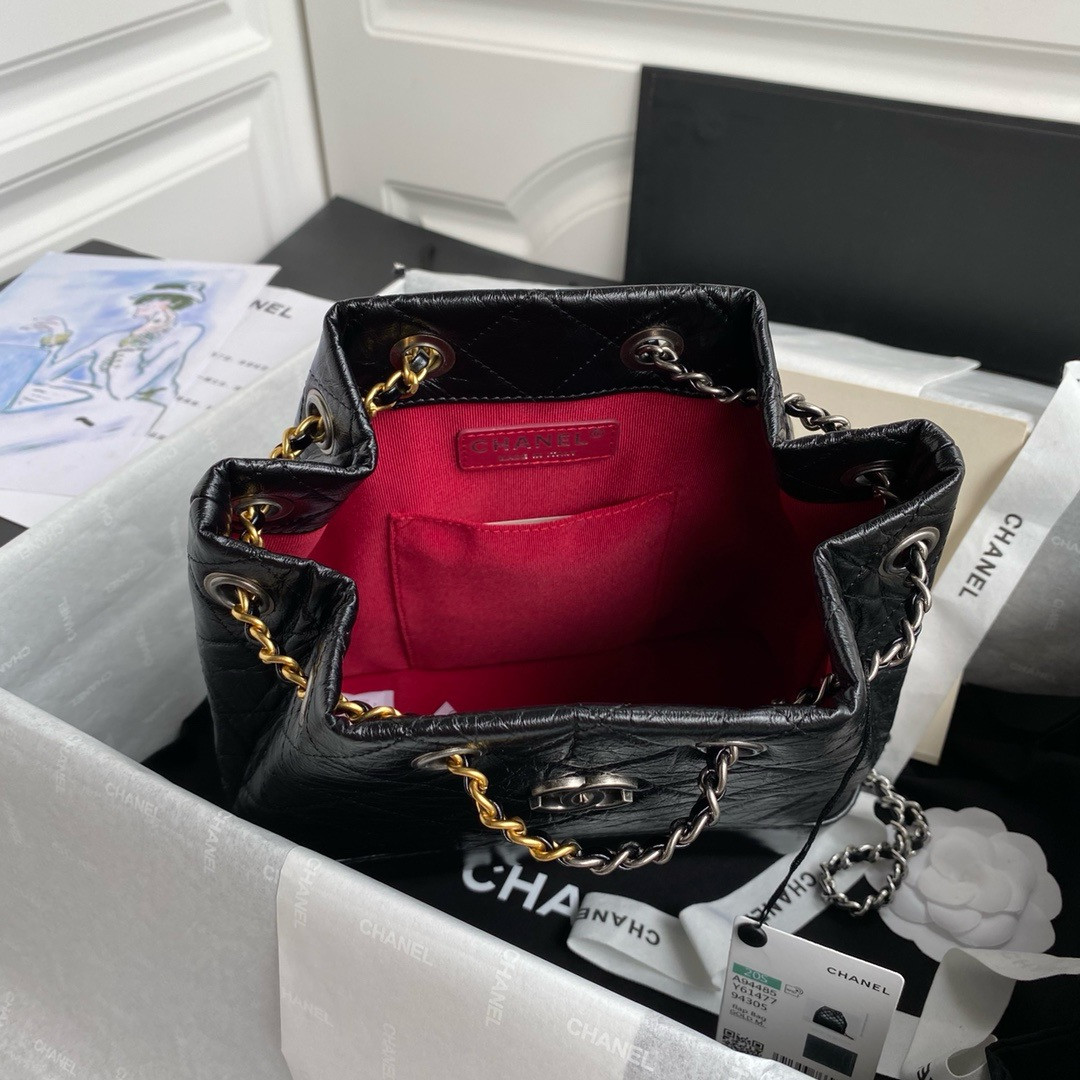 Chanel Gabrielle backpack 23x22.5x10.5cm