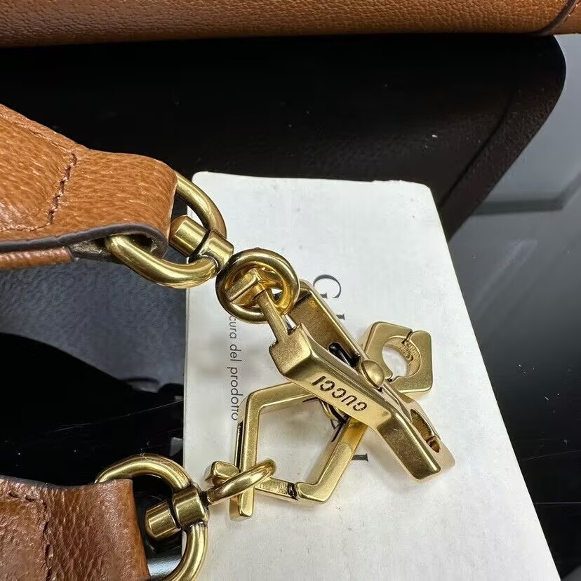 Gucci Diana large tote bag 35x30x14 cm