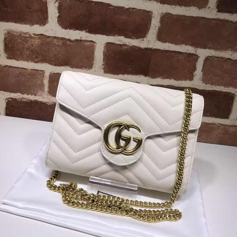 Gucci GG Marmont Super Mini Bag 20x13x6cm