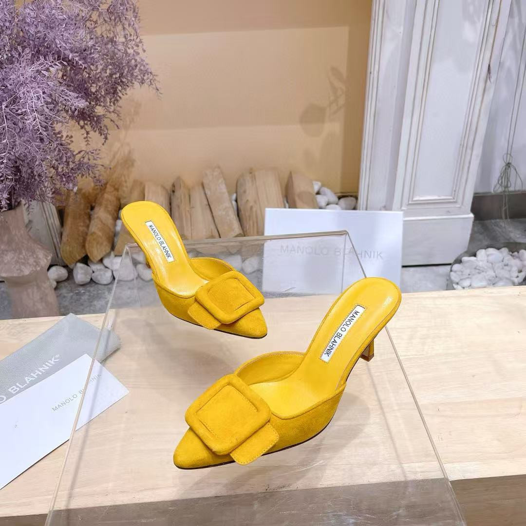 UA Manolo Blahnik Mules 7.5cm