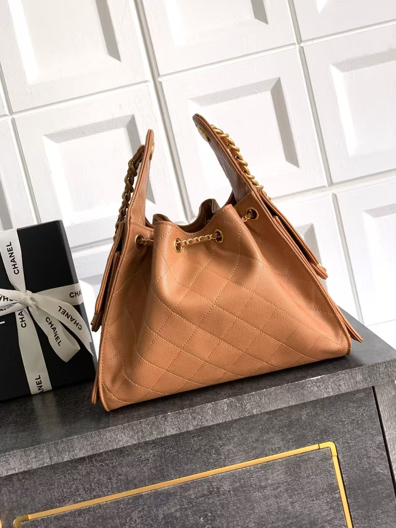 CHANEL 25C Bucket Bag 26x30x14cm