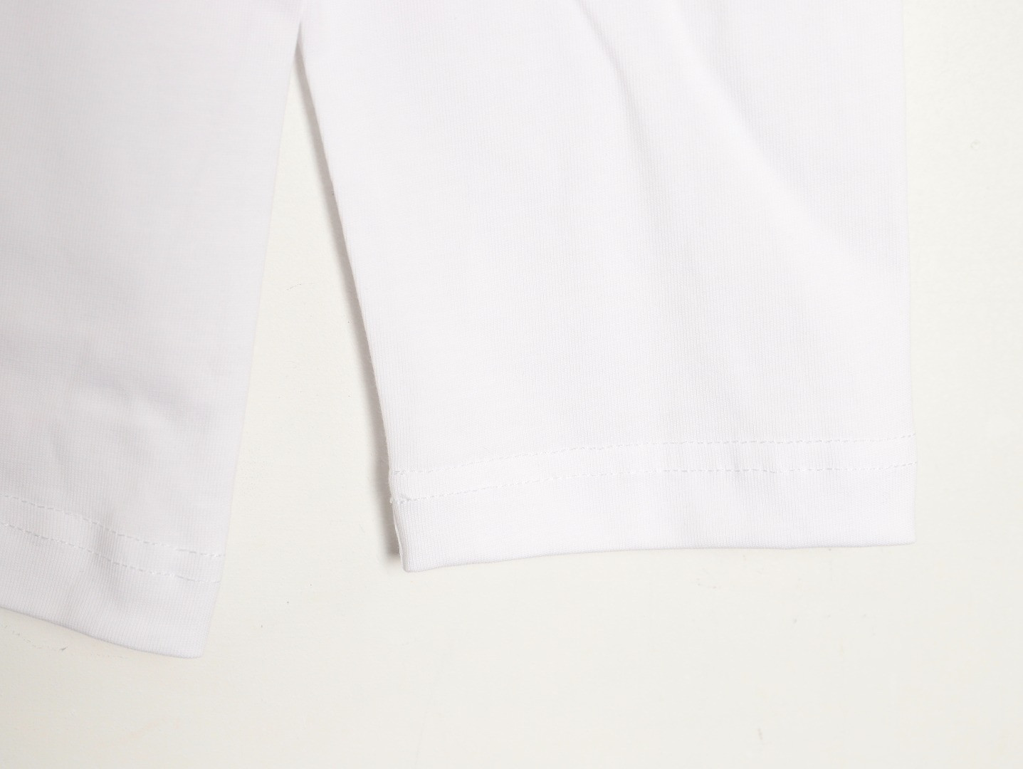 Gucci Long-sleeved T-shirt