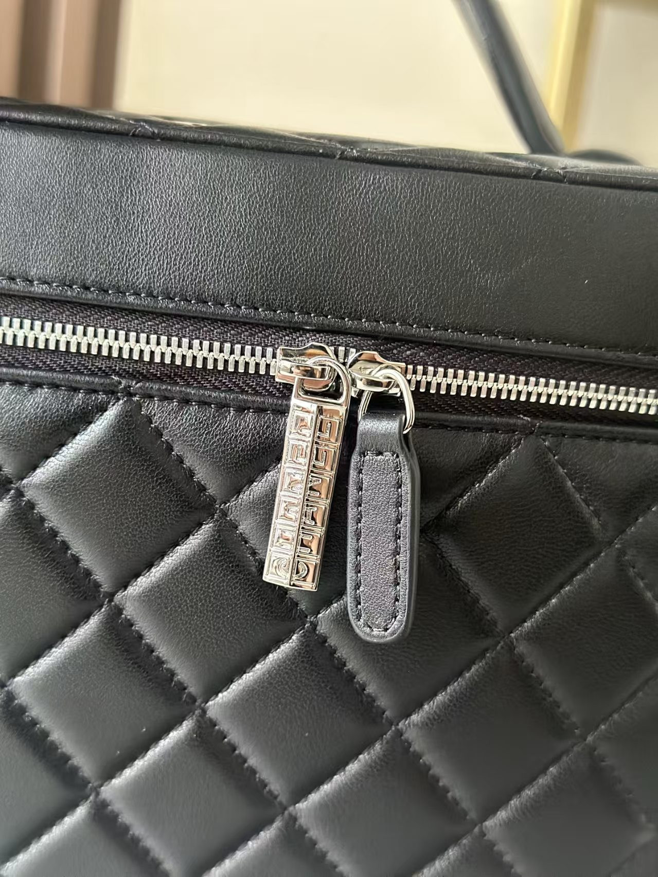 Chanel Quilted Vanity Case Bags 25x16x18cm