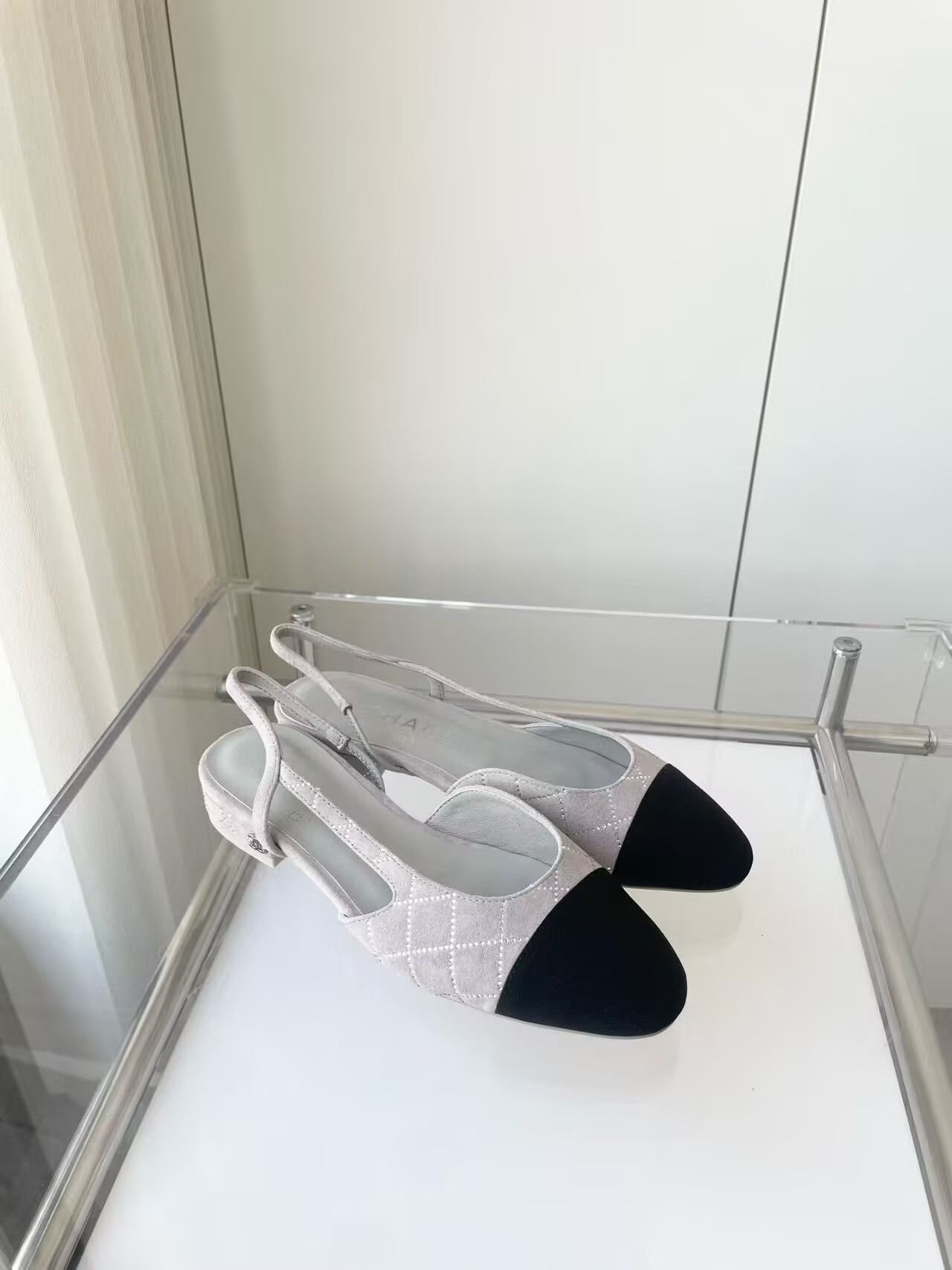 UA CHANEL SLINGBACKS FLAT