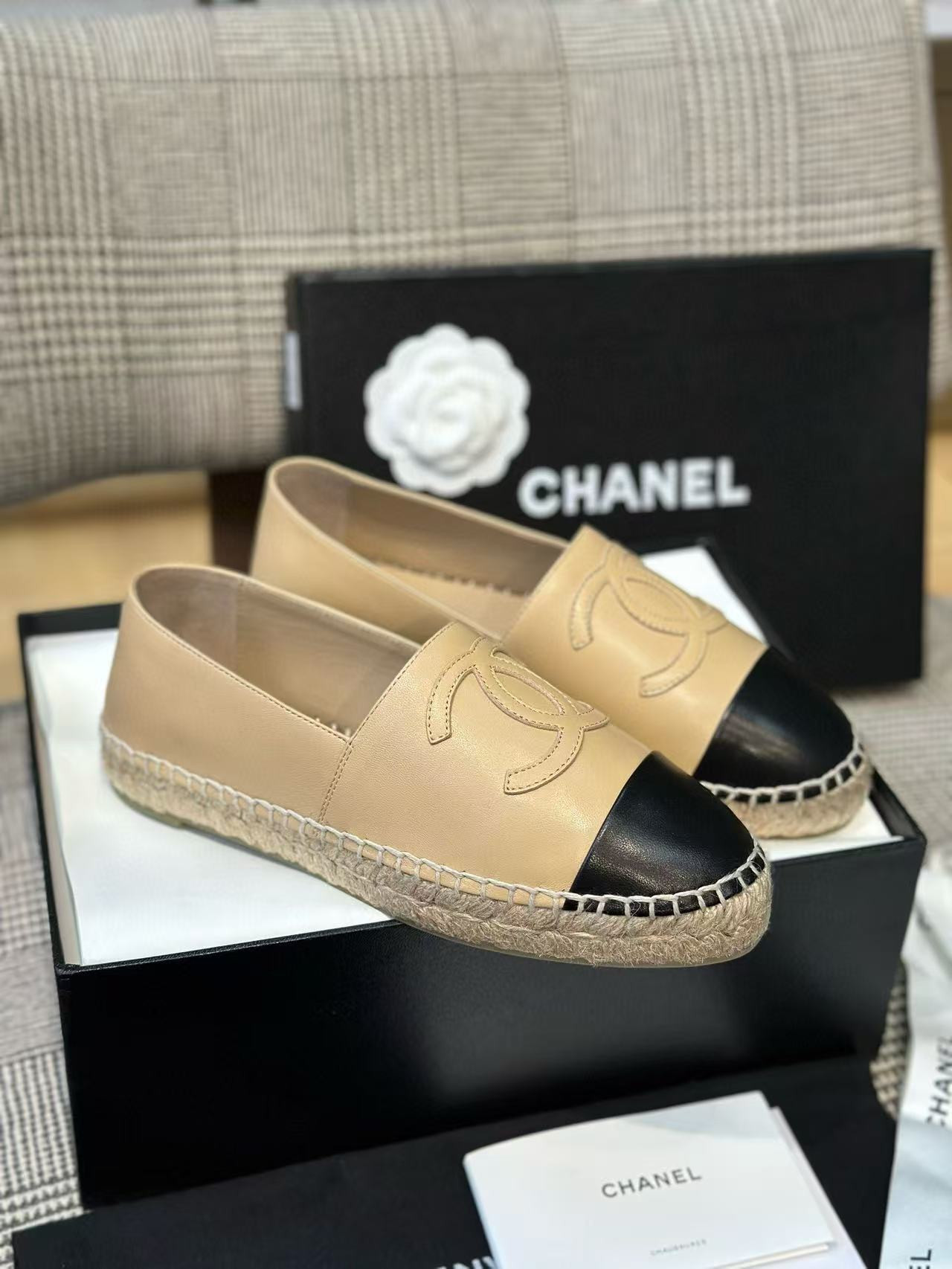 UA CHANEL ESPADRILLES