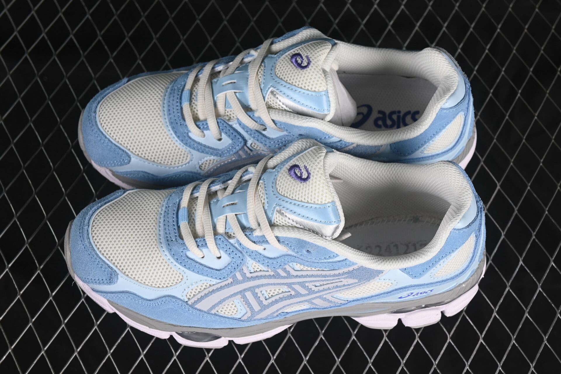 UA Asics gel-kayano 14
