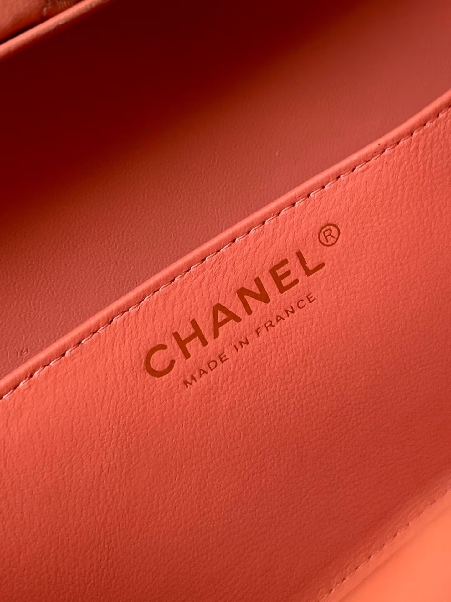 Chanel Box bag 15x22x7.5cm