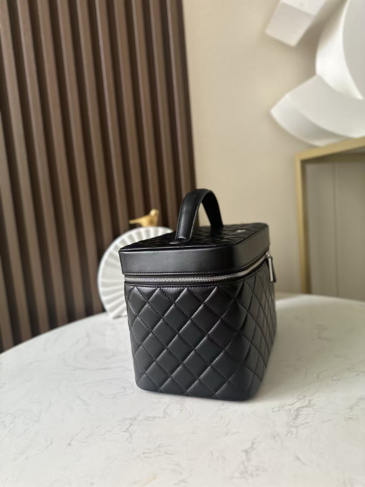 Chanel Quilted Vanity Case Bags 25x16x18cm