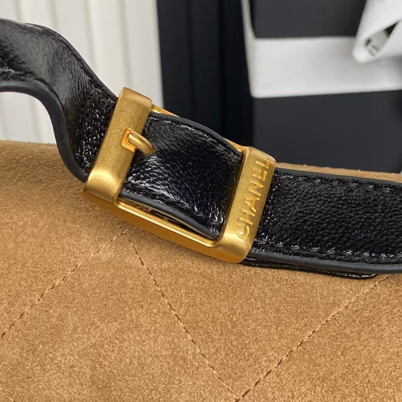 Chanel Large Flap Bag with Top Handle AS5637 18x29x8cm