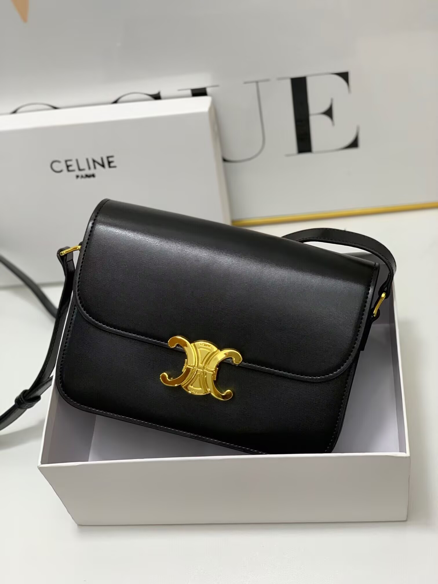Celine Triomphe Bag 22x16.5x7cm