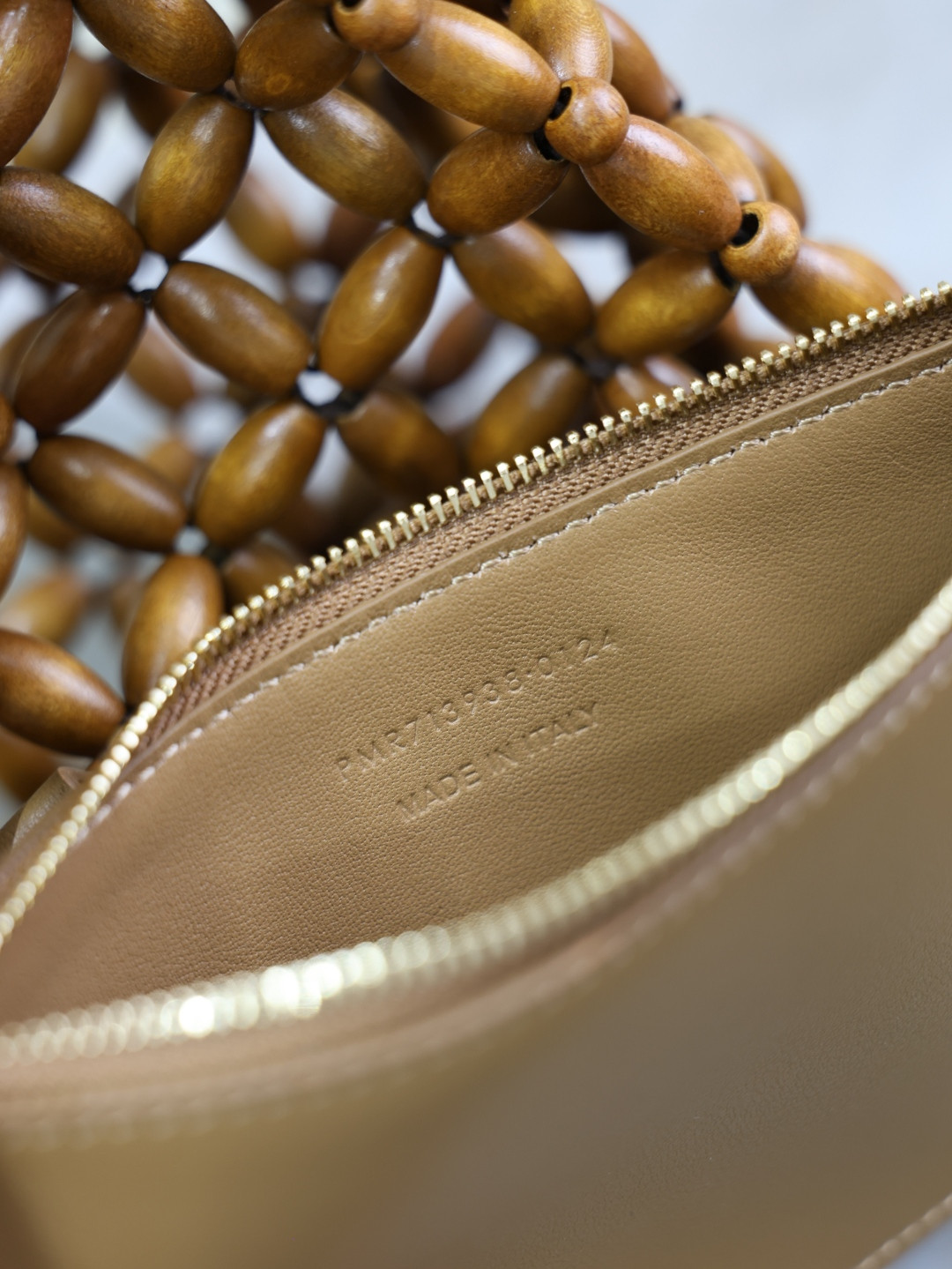 YSL LE 5 à 7 wood beads 23x22x8.5cm