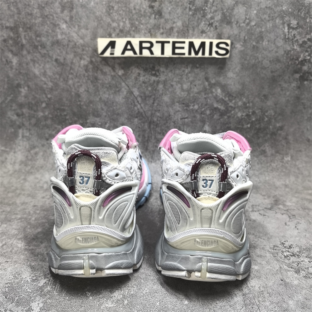 UA Balenciaga Runner Sneaker