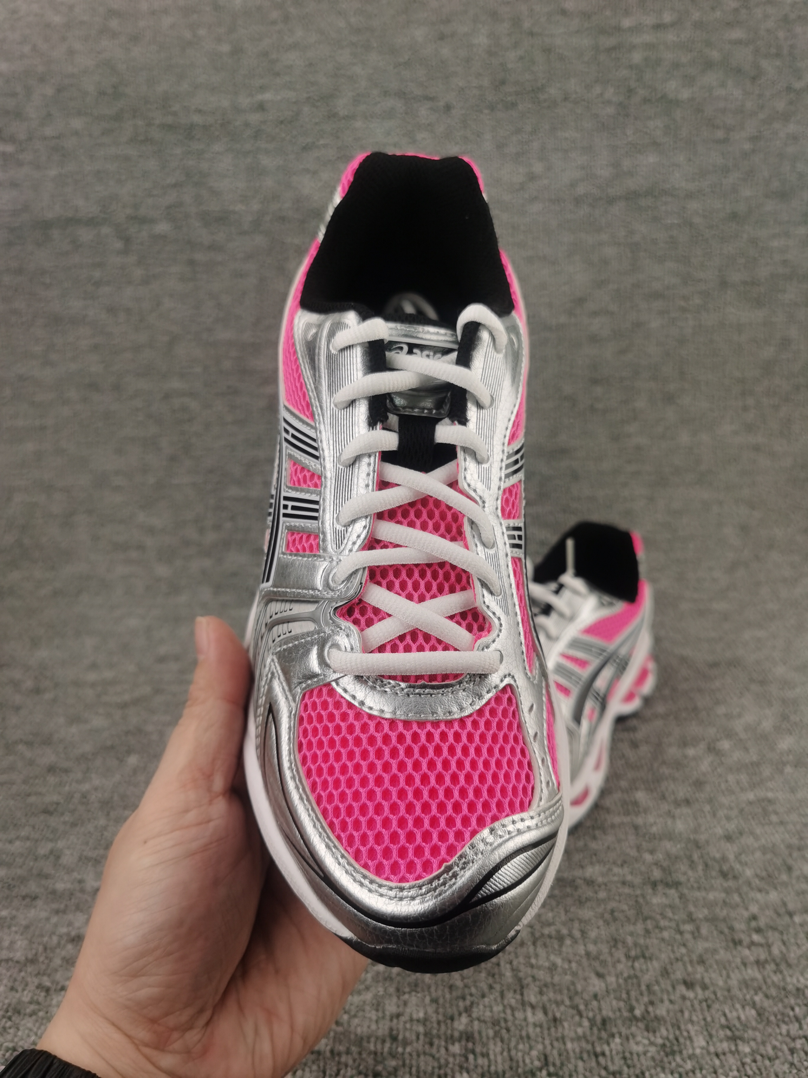 UA Asics gel-kayano 14