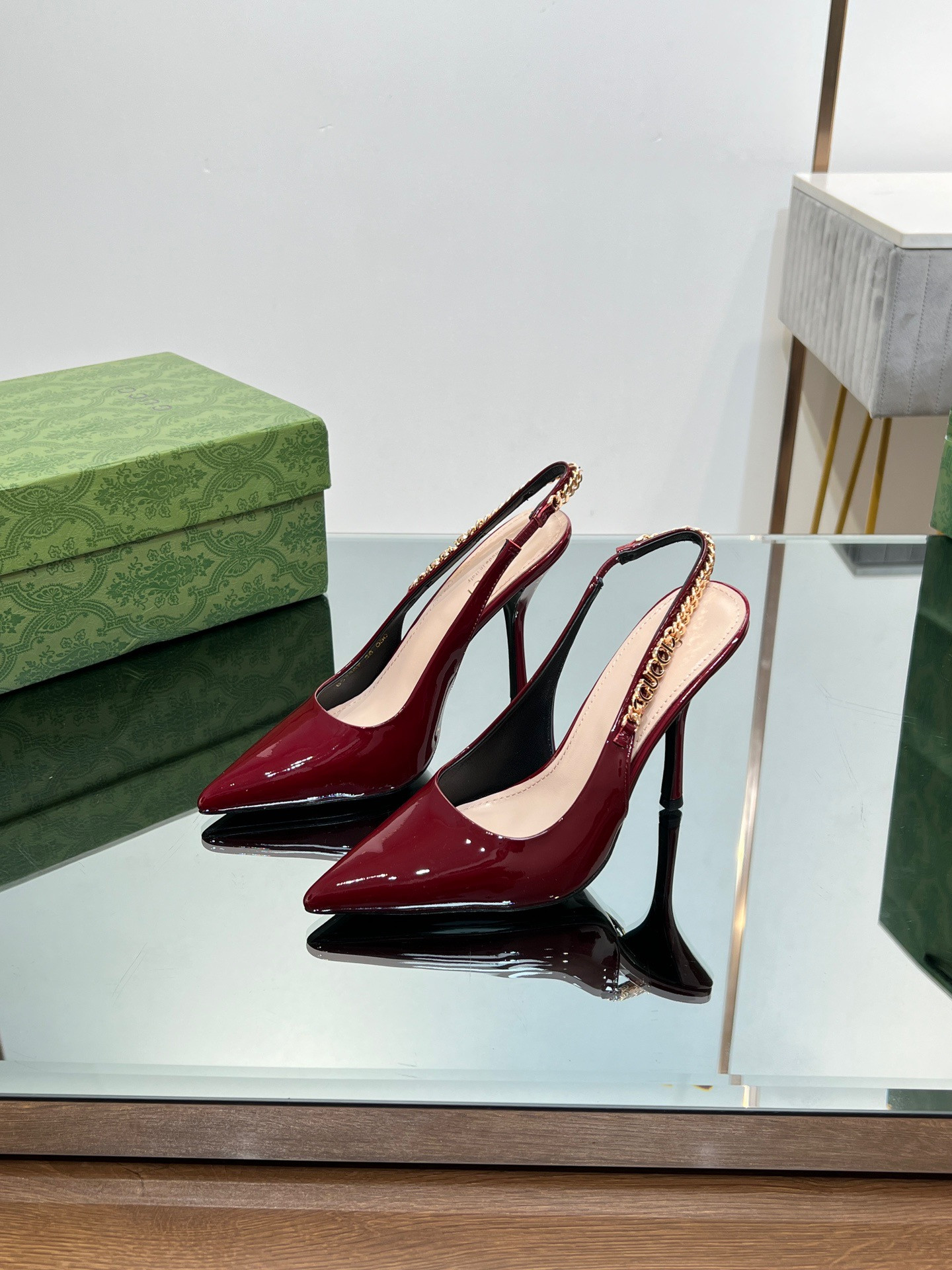 GUCCI SIGNORIA SLINGBACK PUMP