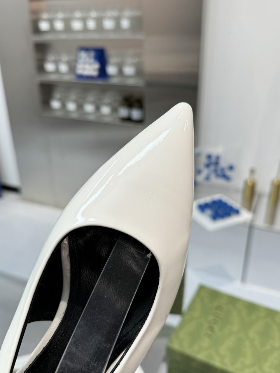 GUCCI SIGNORIA SLINGBACK PUMP mid-heel shoes