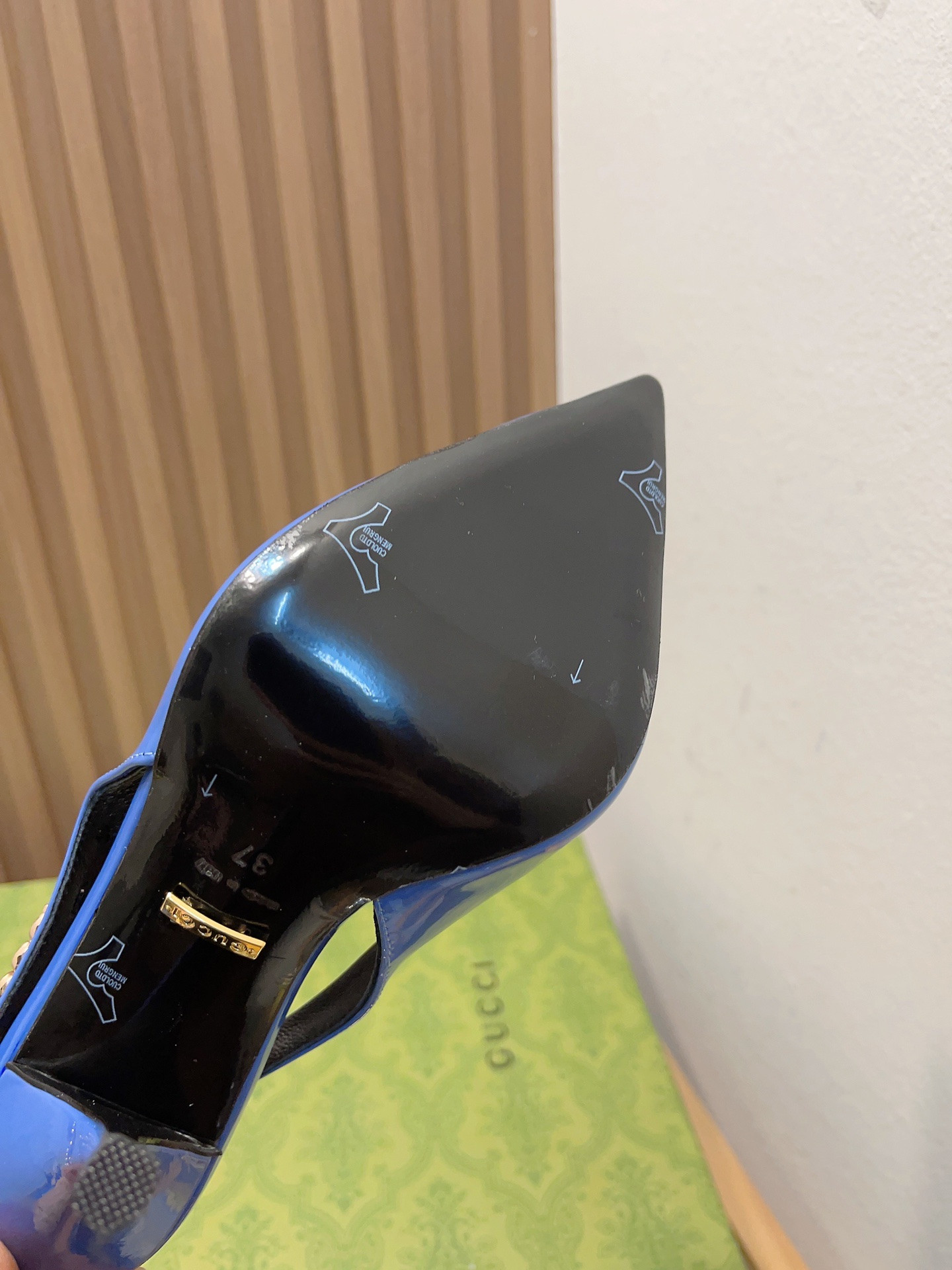 GUCCI SIGNORIA SLINGBACK PUMP High