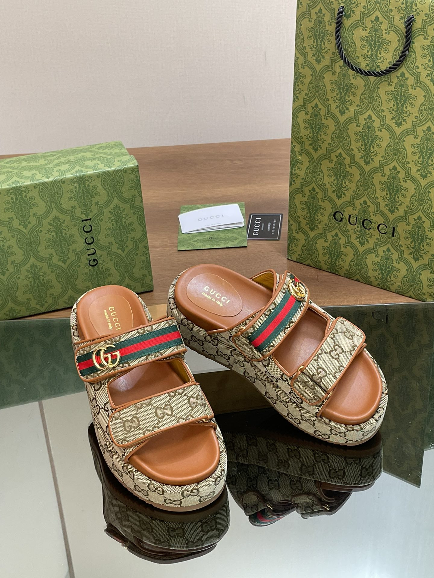 Gucci WOMEN