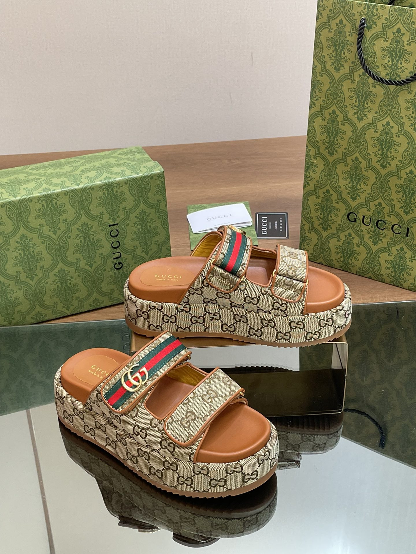 Gucci WOMEN